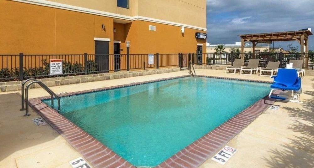 Comfort Suites Cotulla Near I-35 Екстериор снимка