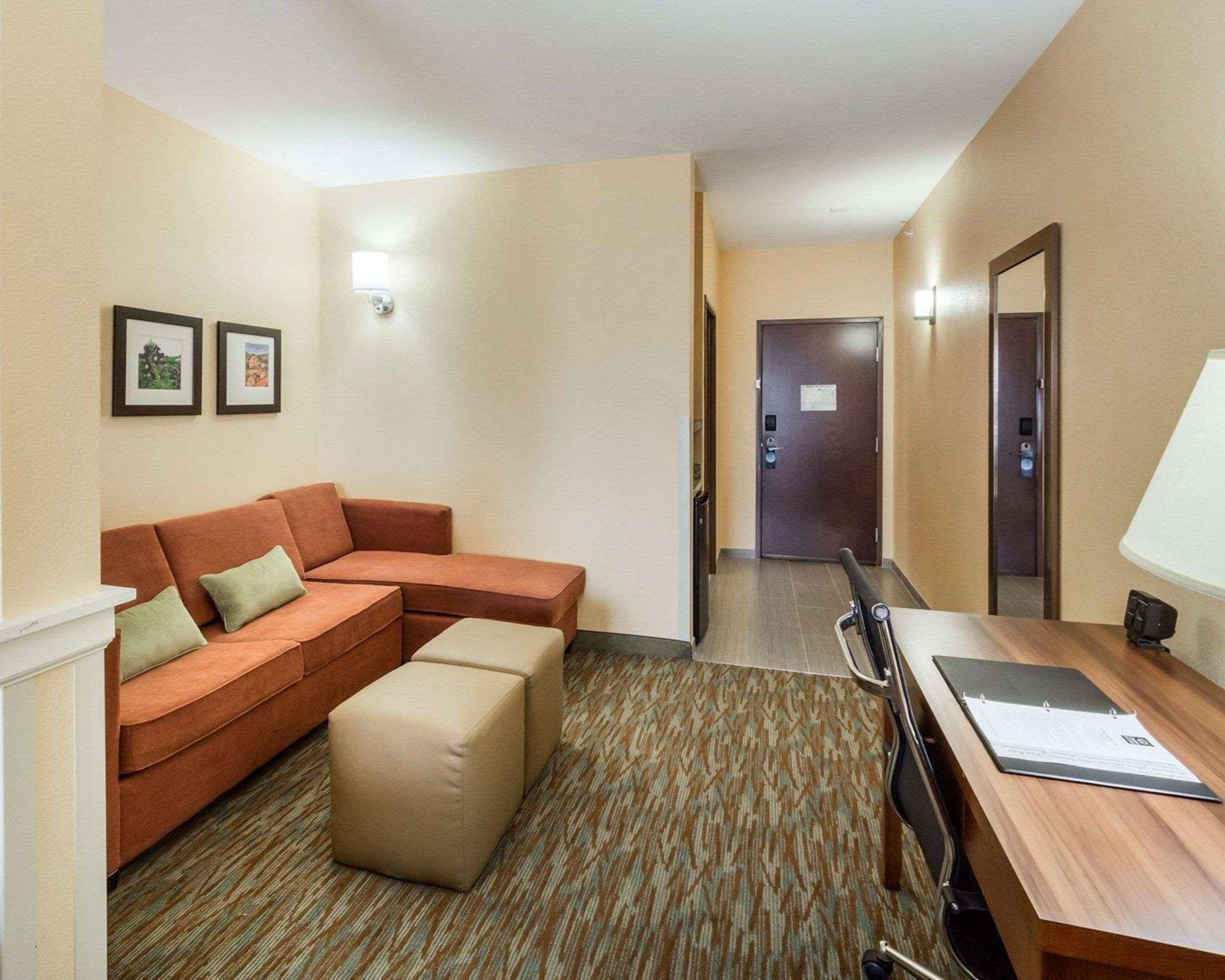 Comfort Suites Cotulla Near I-35 Екстериор снимка